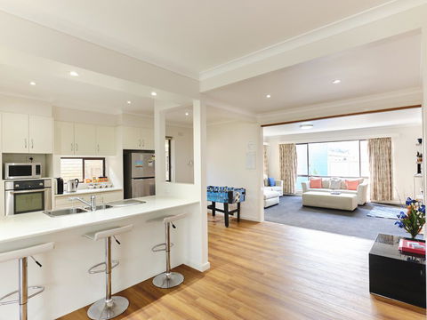 Skymirror Villa - Accommodation Fremantle 3