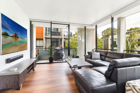 Smart Apartment In Elegant Suburb Close To City - Accommodation Fremantle 1