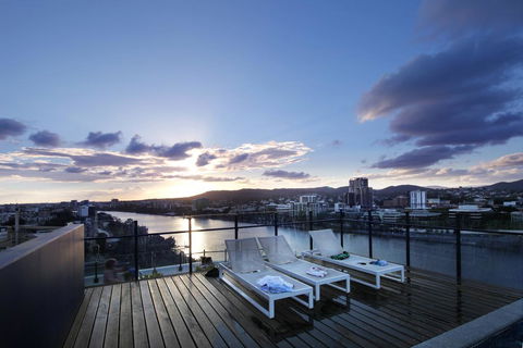 South Brisbane Residence - Accommodation Fremantle 0