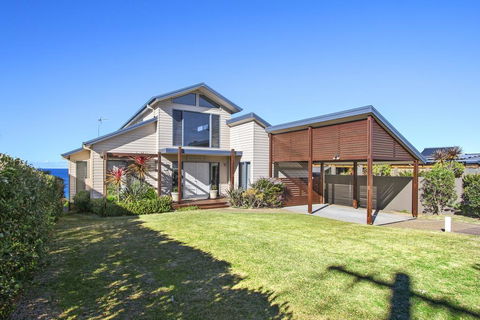 South Pacific Crescent 75, Ulladulla - Accommodation Fremantle 2
