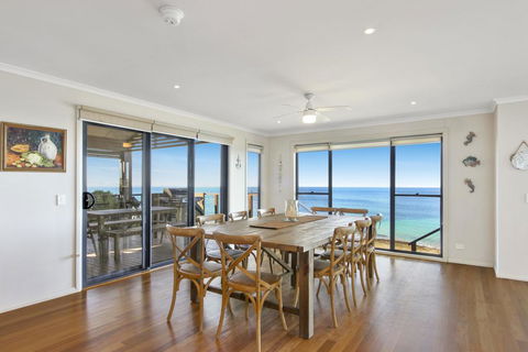 South Pacific Crescent 75, Ulladulla - Accommodation Fremantle 1
