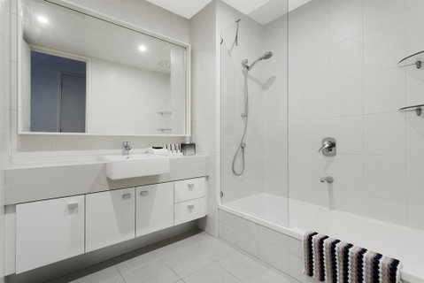 Spacious Modern Apartment Near Crown - Accommodation Fremantle 2