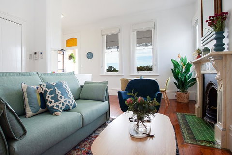 Spacious Studio With Balcony In Inner-City Glebe - Accommodation Fremantle 3