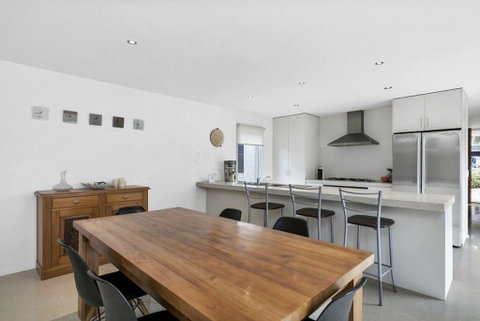 St Georges Sands Oasis 10 - Accommodation Fremantle 2