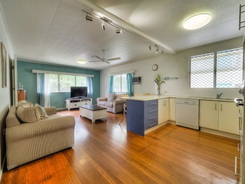 Starfish Shack By The Sea - Accommodation Fremantle 0
