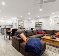 StayCentral - Rosanna Luxurious Mansion - Accommodation Fremantle