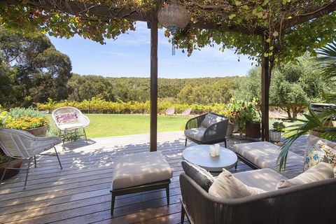 Stella - Accommodation Fremantle 0
