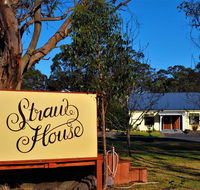 Straw House B and B - Accommodation Fremantle