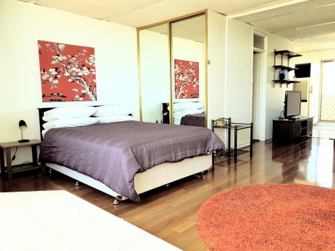 Studio 412 - Ocean And Sunset Views On A Budget - Accommodation Fremantle 0