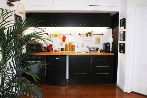 Studio Flat With Shared Rooftop Terrace - Accommodation Fremantle 1