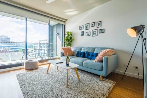 Stylish 2-bedroom Apartment In Fortitude Valley - Accommodation Fremantle 0