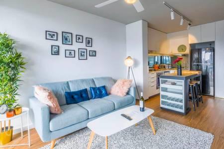 Stylish 2-bedroom Apartment In Fortitude Valley - Accommodation Fremantle 1