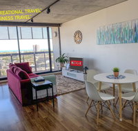 Stylish 2BR 2BT Apt with Bay Views Secure Parking Netflix Gym Pool and Wine - Accommodation Fremantle