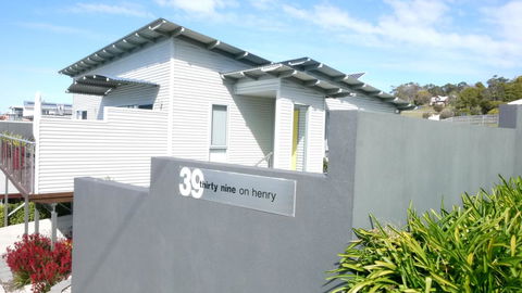 Stylish Holiday Unit - Accommodation Fremantle 0