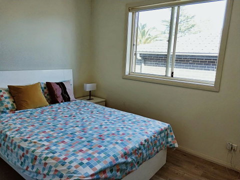 Stylish Private Bathroom-Luxurious Modern Big Home - Accommodation Fremantle 0
