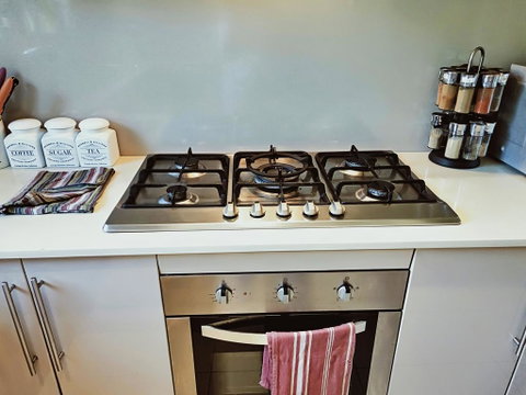 Stylish Private Bathroom-Luxurious Modern Big Home - Accommodation Fremantle 1