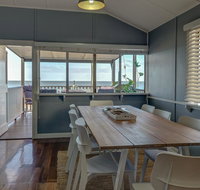 Sublime Beachfront Queenslander on the Esplanade - Accommodation Fremantle