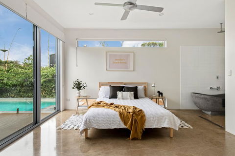 Sundays Beach House - Accommodation Fremantle 0
