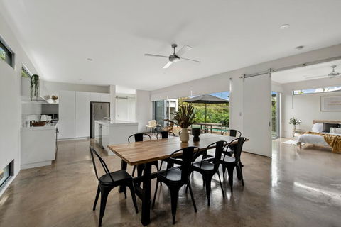 Sundays Beach House - Accommodation Fremantle 1