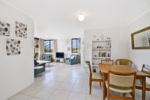 Sundial 503 8-10 Hollingworth Street - Accommodation Fremantle 2