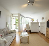 Sunlit studio in the trees walk to the beach - Accommodation Fremantle