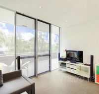 Sunny 3 Bedroom Apartment in Turrella - Accommodation Fremantle