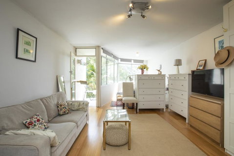 Sunlit Studio In The Trees, Walk To The Beach - Accommodation Fremantle 0