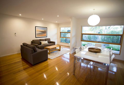 SUNNY DAZE - Accommodation Fremantle 3