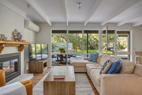 SunnySide At Sorrento: Walk To Beach & Village - Accommodation Fremantle 0