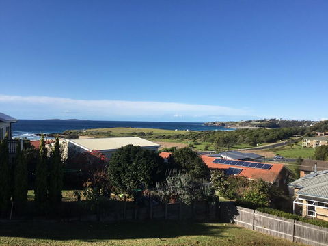 Sunnyside Holiday Home - Accommodation Fremantle 0