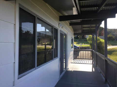 Sunnyside Holiday Home - Accommodation Fremantle 2