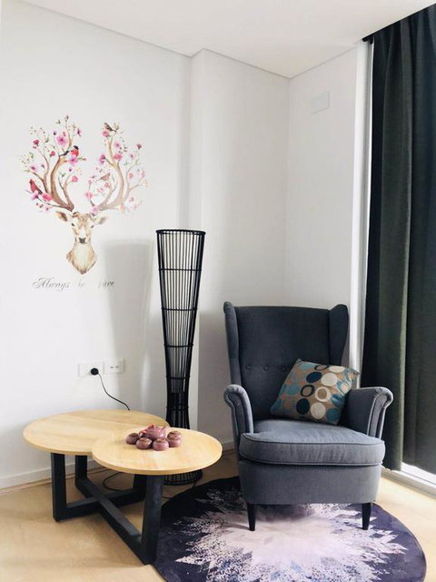 Sunset View 2 Bedroom Apt Next To Station - Accommodation Fremantle 3