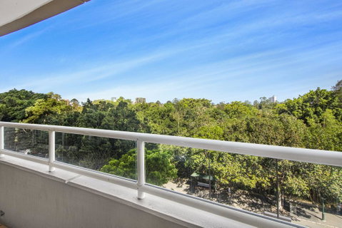 Super Convenient Apartment With Garden Views - Accommodation Fremantle 0