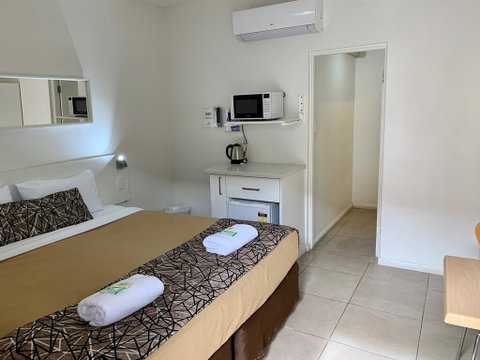 Surf Beach Motel Coffs - Accommodation Fremantle 1