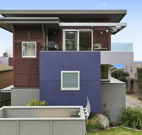 SURF CENTRAL - Wifi double garage  smack bang in the middle of town - Accommodation Fremantle