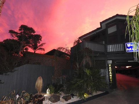 Surf City Motel - Accommodation Fremantle 2