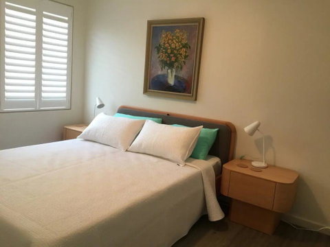 SurfSide Escape In Coogee - Accommodation Fremantle 2
