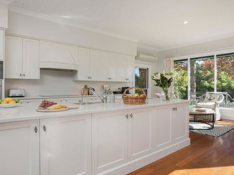 Sutton Downs - Renovated Country Home On 100 Acres - Accommodation Fremantle 2