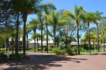 Swan Valley Oasis Resort with Accommodation Fremantle