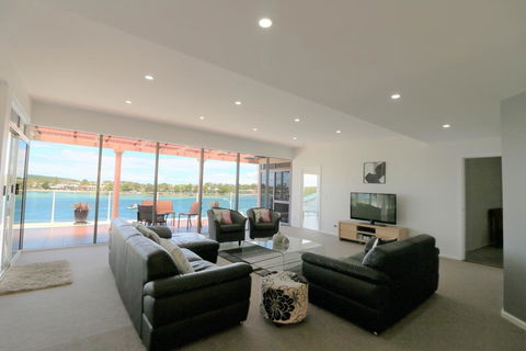 Sybella - Accommodation Fremantle 3