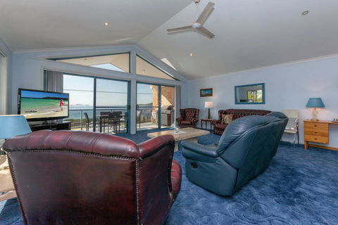 Tah Villa, 1/68 Marine Drive - Accommodation Fremantle 1