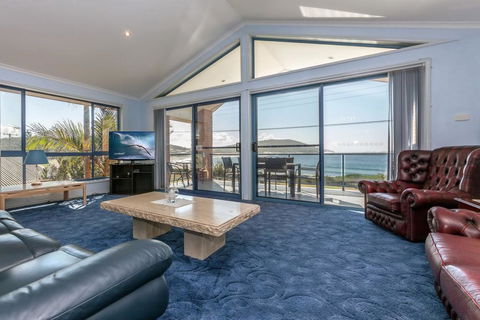Tah Villa, 1/68 Marine Drive - Accommodation Fremantle 0