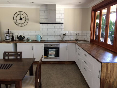 TAKURA HEIGHTS Modern Country Apartment With Pool Access - Accommodation Fremantle 2