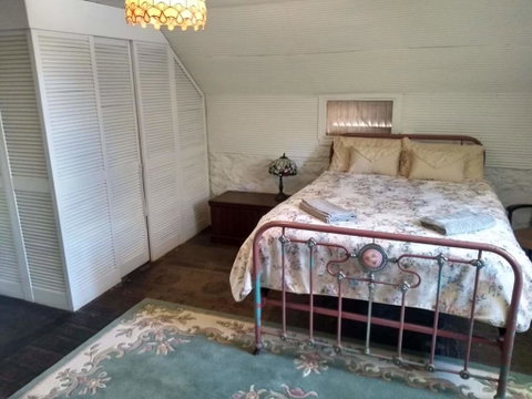 Tanilba House - Accommodation Fremantle 3