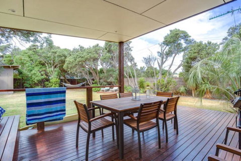 Tasman Surf House - So Close To The Beach - Accommodation Fremantle 1