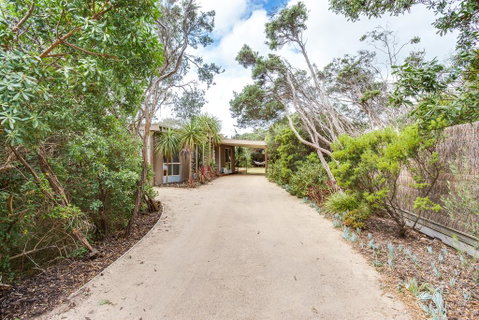 Tasman Surf House - So Close To The Beach - Accommodation Fremantle 2