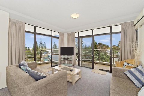 Tasman Towers 9, 3 Munster Street - Accommodation Fremantle 0