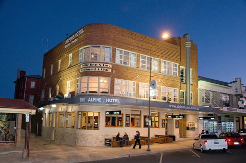 The Alpine Hotel - Accommodation Fremantle 0