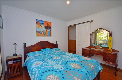 The Beach House - Accommodation Fremantle 2