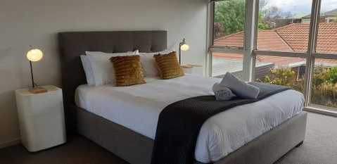 The Beach House - Accommodation Fremantle 2